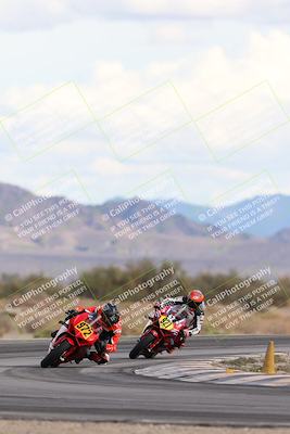 media/Nov-16-2025-Race Pace (Sun) [[8c5fa54630]]/Non Verified Riders (1st 20 Minutes)/5-Turn 15 (110pm)/